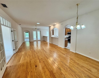 20634 Queen Alexandra Drive - Photo Thumbnail 3