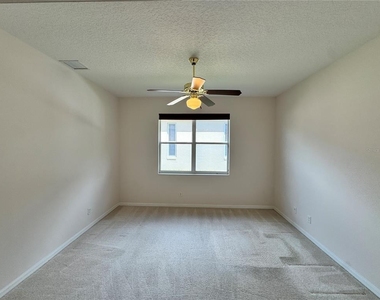 20634 Queen Alexandra Drive - Photo Thumbnail 11