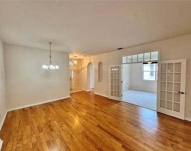 20634 Queen Alexandra Drive - Photo Thumbnail 2