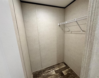 1101 Nw 12th Lane - Photo Thumbnail 10
