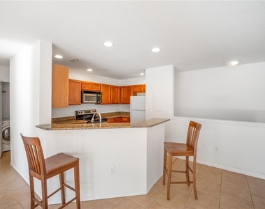4600 E Moody Boulevard - Photo Thumbnail 5