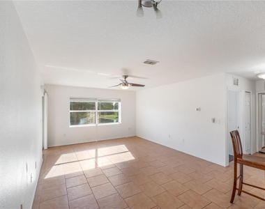 4600 E Moody Boulevard - Photo Thumbnail 4