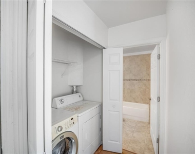 4600 E Moody Boulevard - Photo Thumbnail 15
