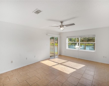 4600 E Moody Boulevard - Photo Thumbnail 2