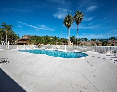 4600 E Moody Boulevard - Photo Thumbnail 19