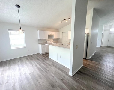 113 Eastwood Drive - Photo Thumbnail 20