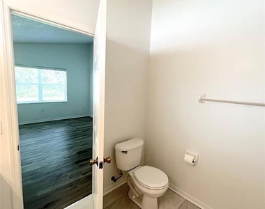 113 Eastwood Drive - Photo Thumbnail 32