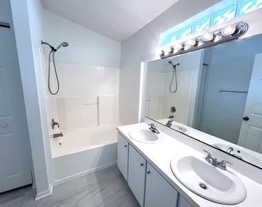113 Eastwood Drive - Photo Thumbnail 31