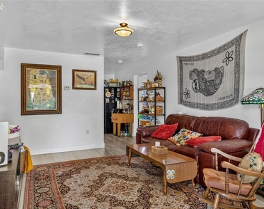 2608 Anastasia Drive - Photo Thumbnail 6