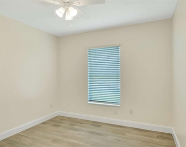 51 Wellwood Lane - Photo Thumbnail 15