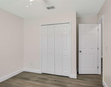 51 Wellwood Lane - Photo Thumbnail 14