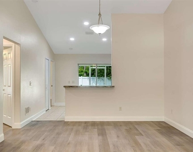 51 Wellwood Lane - Photo Thumbnail 2