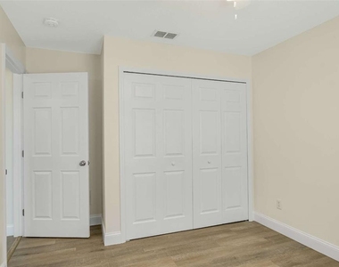 51 Wellwood Lane - Photo Thumbnail 18