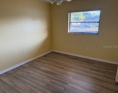 24540 Harborview Road - Photo Thumbnail 13