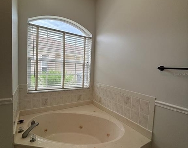420 Wabash Terrace - Photo Thumbnail 12