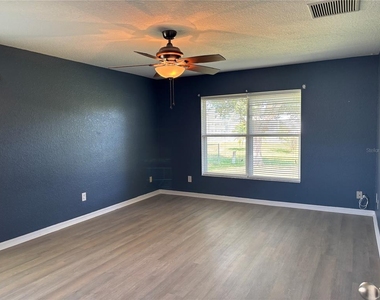 322 Mendoza Street - Photo Thumbnail 7