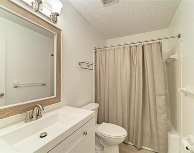 7237 Cloister Drive - Photo Thumbnail 17