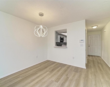 7237 Cloister Drive - Photo Thumbnail 7