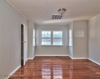 259 Dana Street - Photo Thumbnail 7