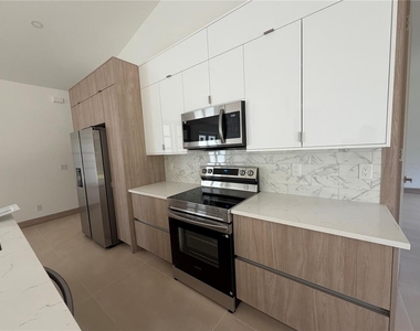 1136 Taggard Road - Photo Thumbnail 3