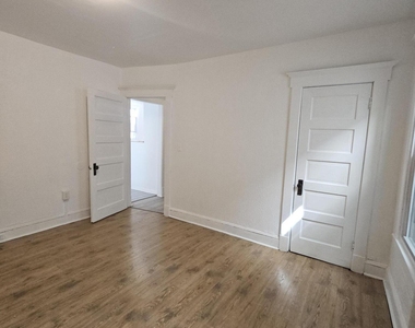 103 Terrace Street - Photo Thumbnail 7