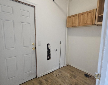 103 Terrace Street - Photo Thumbnail 12