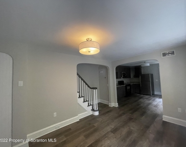 1833 S Webster Avenue - Photo Thumbnail 22