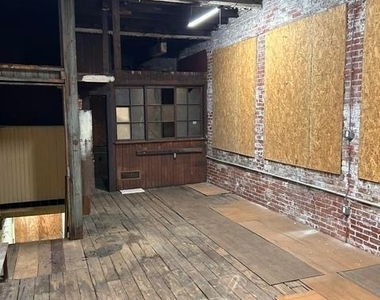 322 N Franklin Street - Photo Thumbnail 11