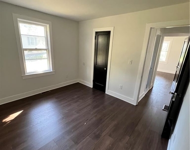2145 Delaware Drive - Photo Thumbnail 2