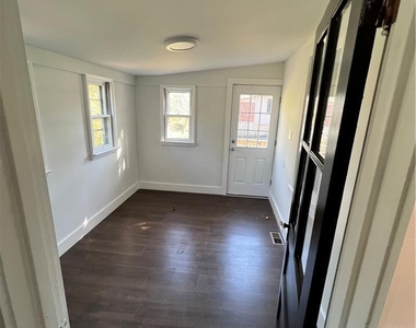 2145 Delaware Drive - Photo Thumbnail 3
