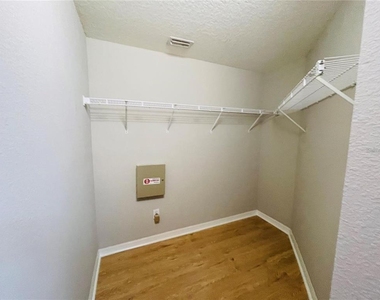 1822 Raven Glen Drive - Photo Thumbnail 23