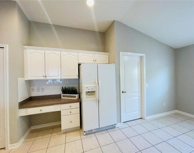 1822 Raven Glen Drive - Photo Thumbnail 10