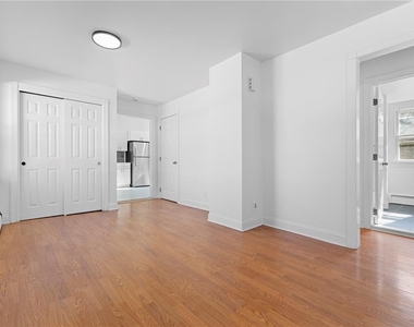 830 Gilly Avenue - Photo Thumbnail 5