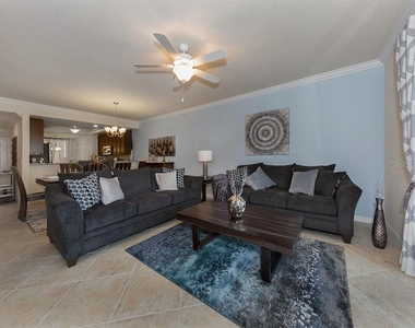 5528 Palmer Circle - Photo Thumbnail 3
