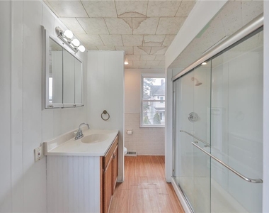 303 W Lincoln Street - Photo Thumbnail 18