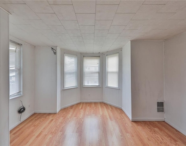 303 W Lincoln Street - Photo Thumbnail 23