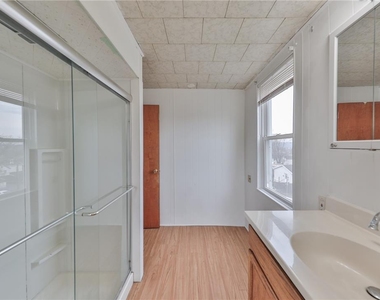 303 W Lincoln Street - Photo Thumbnail 19