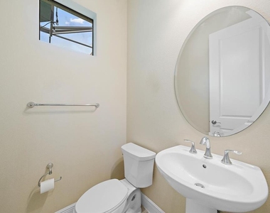 1037 River Wind Circle - Photo Thumbnail 18
