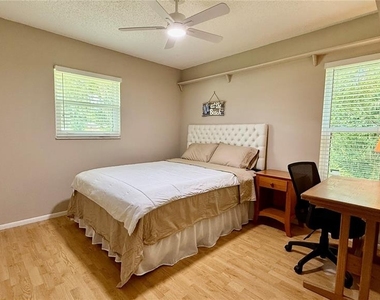 641 Hancock Avenue - Photo Thumbnail 10
