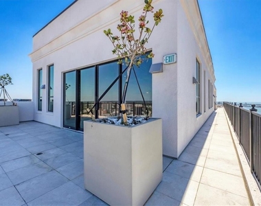 33 S Palm Avenue - Photo Thumbnail 40