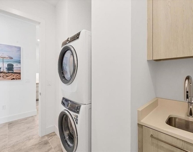 33 S Palm Avenue - Photo Thumbnail 20