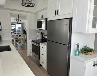 3808 Gulf Of Mexico Drive - Photo Thumbnail 8
