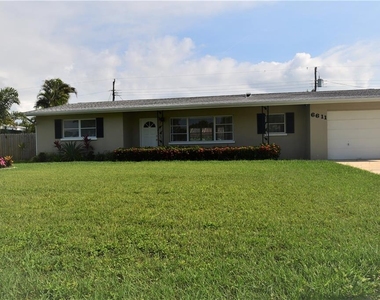 6611 Colonial Drive - Photo Thumbnail 16