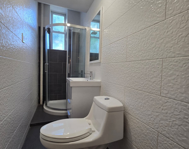 155 Bleecker Street - Photo Thumbnail 3