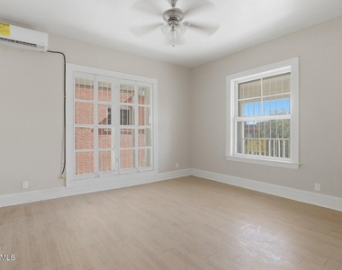 515 W Missouri Avenue - Photo Thumbnail 1