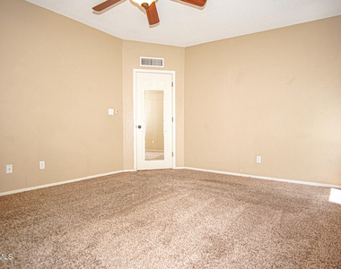 1316 Desierto Azul Drive - Photo Thumbnail 18