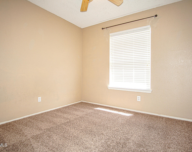 1316 Desierto Azul Drive - Photo Thumbnail 13
