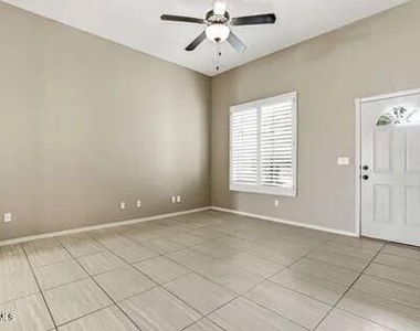 456 Prime Desert Drive - Photo Thumbnail 3
