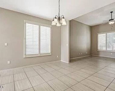 456 Prime Desert Drive - Photo Thumbnail 7