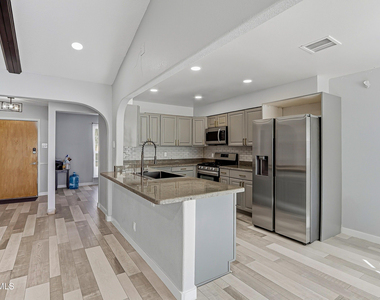 1509 Finsterwald Place - Photo Thumbnail 12